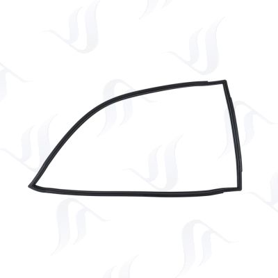 Datsun KP510 KH510 Bluebird Coupe Rear Quarter Side window glazing RH 76844-26502
