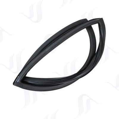 Rear door windshield rubber weatherstrip Toyota Land Cruiser BJ75 HJ75 FJ75 FZJ78 Troopy with moulding LH